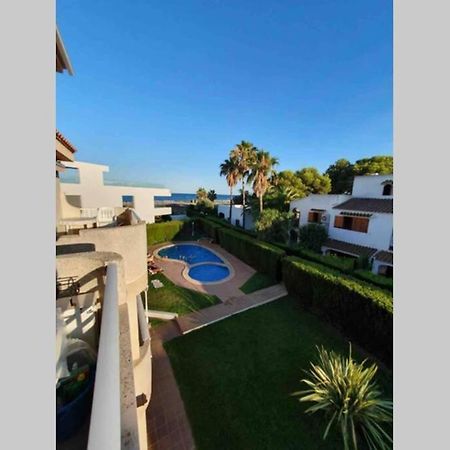 Neu Renoviertes Strandappartment Mit Meerblick Alcoceber Bagian luar foto