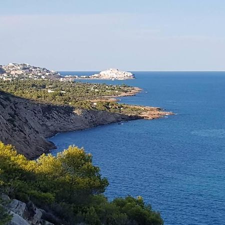 Neu Renoviertes Strandappartment Mit Meerblick Alcoceber Bagian luar foto